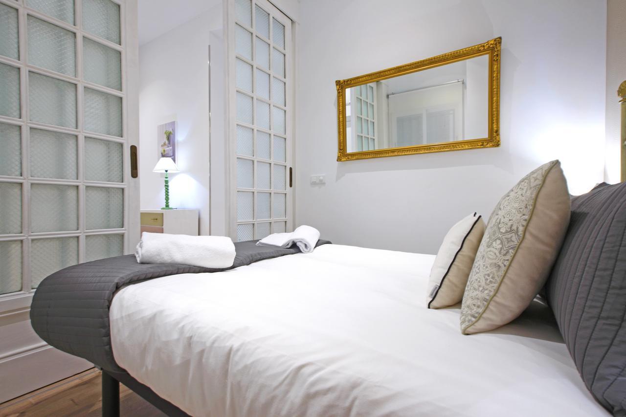 Reina Sofia Boutique I Apartment Madrid Exterior photo
